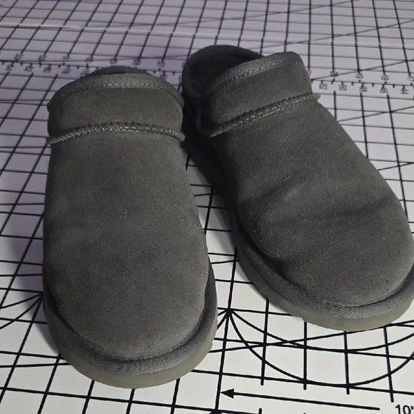 UGG | Shoes | Ugg Charcoal Suede Comfort Slippers | Poshmark display picture 3